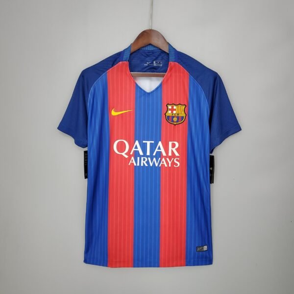 Retro FC Barcelona a 16-17