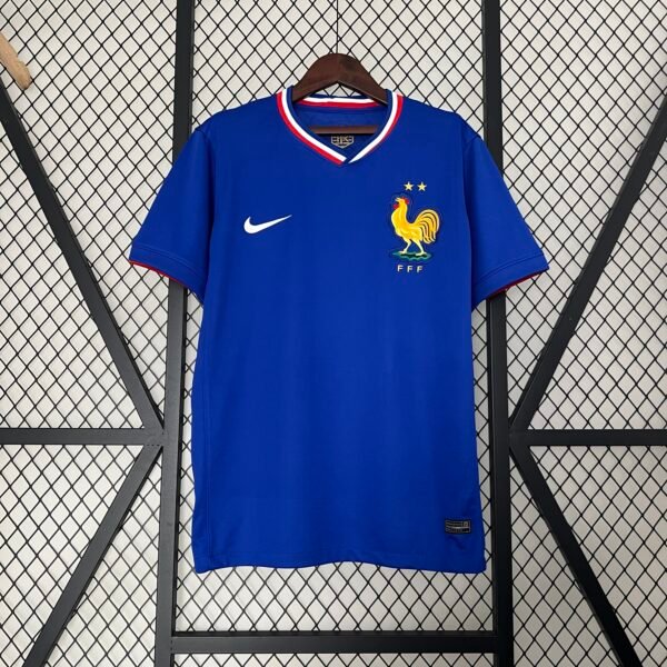 Equipación Local Francia 24-25